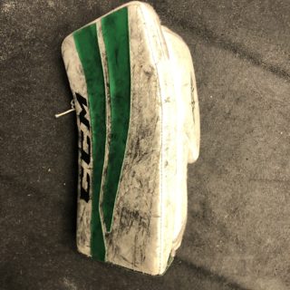 CCM E-Flex Jr Blocker